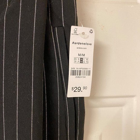 Ardene's Cropped Striped Dress Pants Medium - Picture 5 of 6